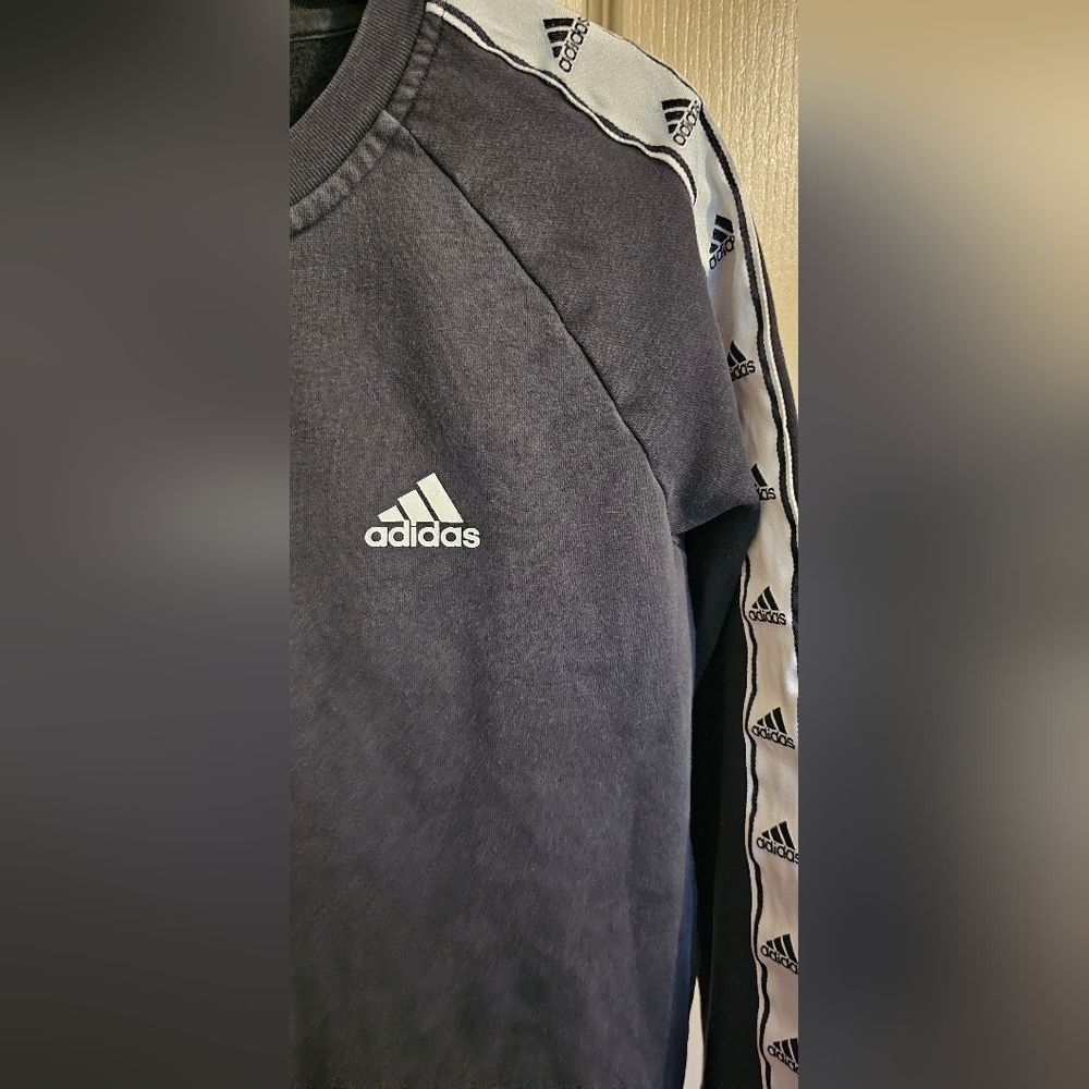 ADIDAS Medium Black & White Pullover Adorable Teen Girls Sweater - Picture 4 of 6